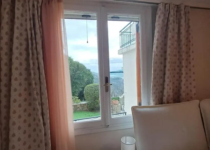 아파트 Sunset Delphi